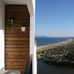 https://empuria-beach-d-luxe.catalonia-hotels.com